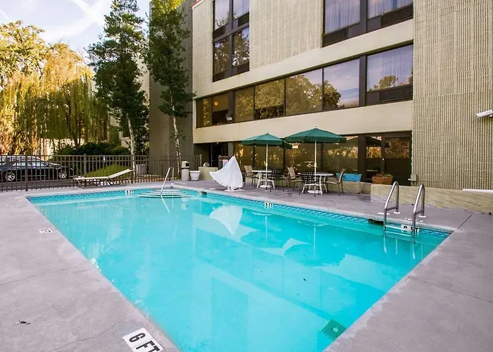 Quality & Hotel Tallahassee